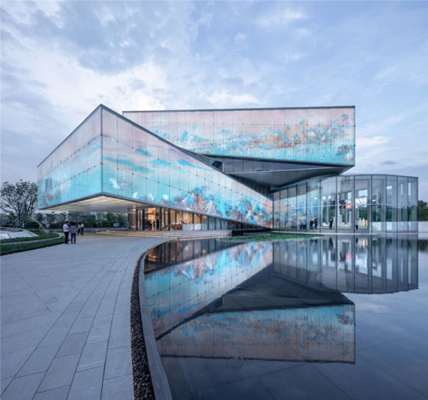 Characteristics  of LED transparent windowscreen - Image 5